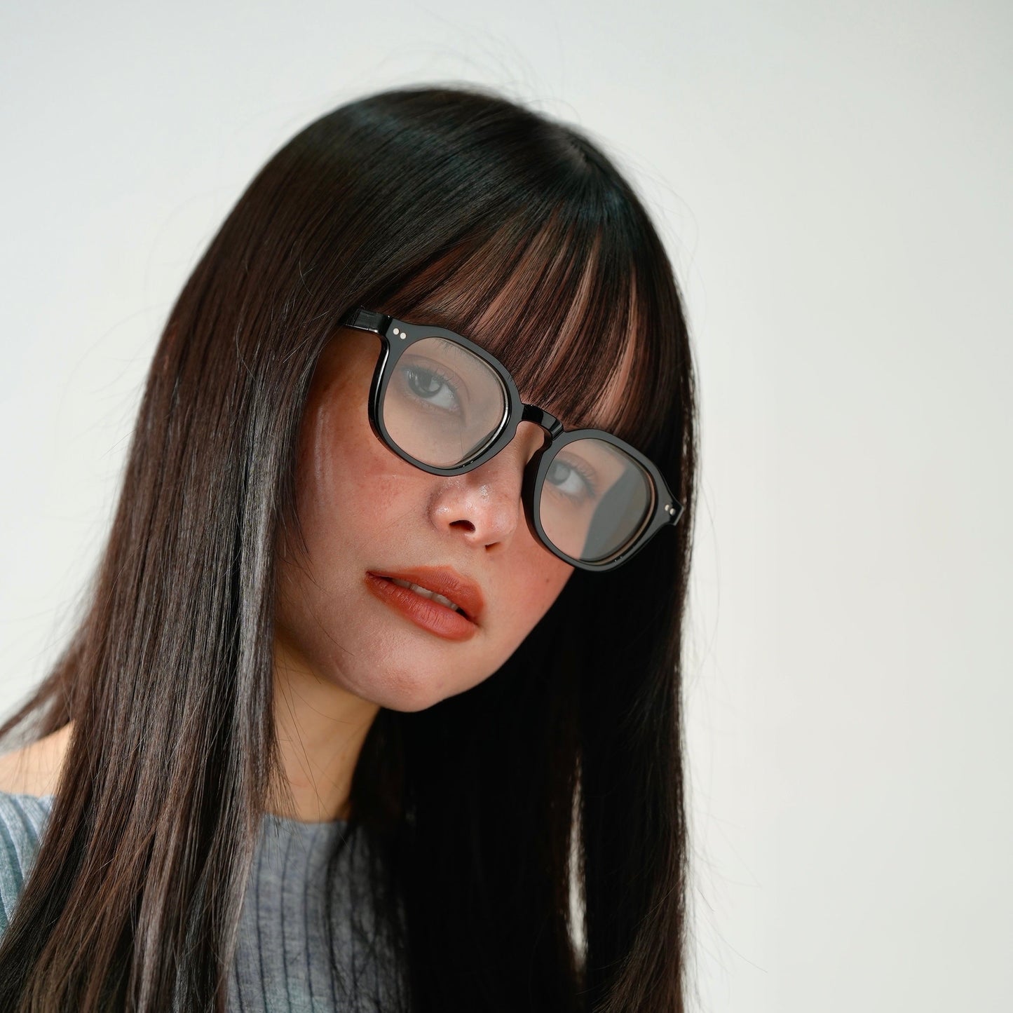 Svelte – Black / Clear